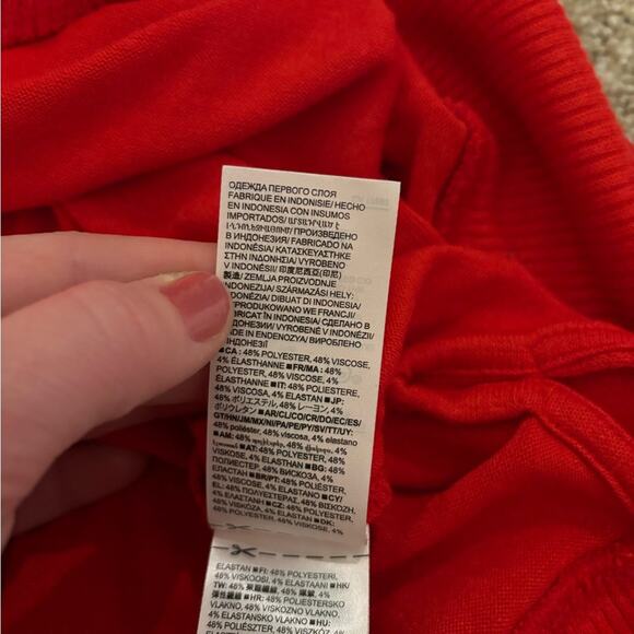 Gap Classic Red Comfy Cowl Neck Lightweight Sweater Small - Picture 8 of 10